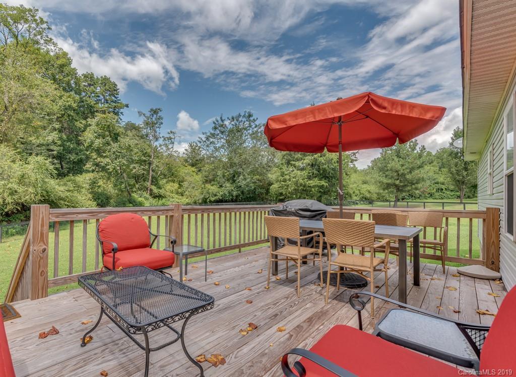 142 Landrum Road Tryon, NC 28782 - Photo 25 of 34