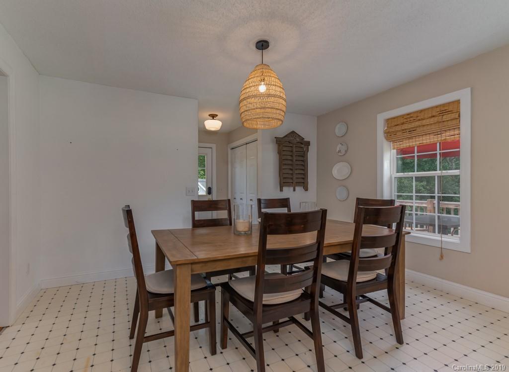 142 Landrum Road Tryon, NC 28782 - Photo 10 of 34