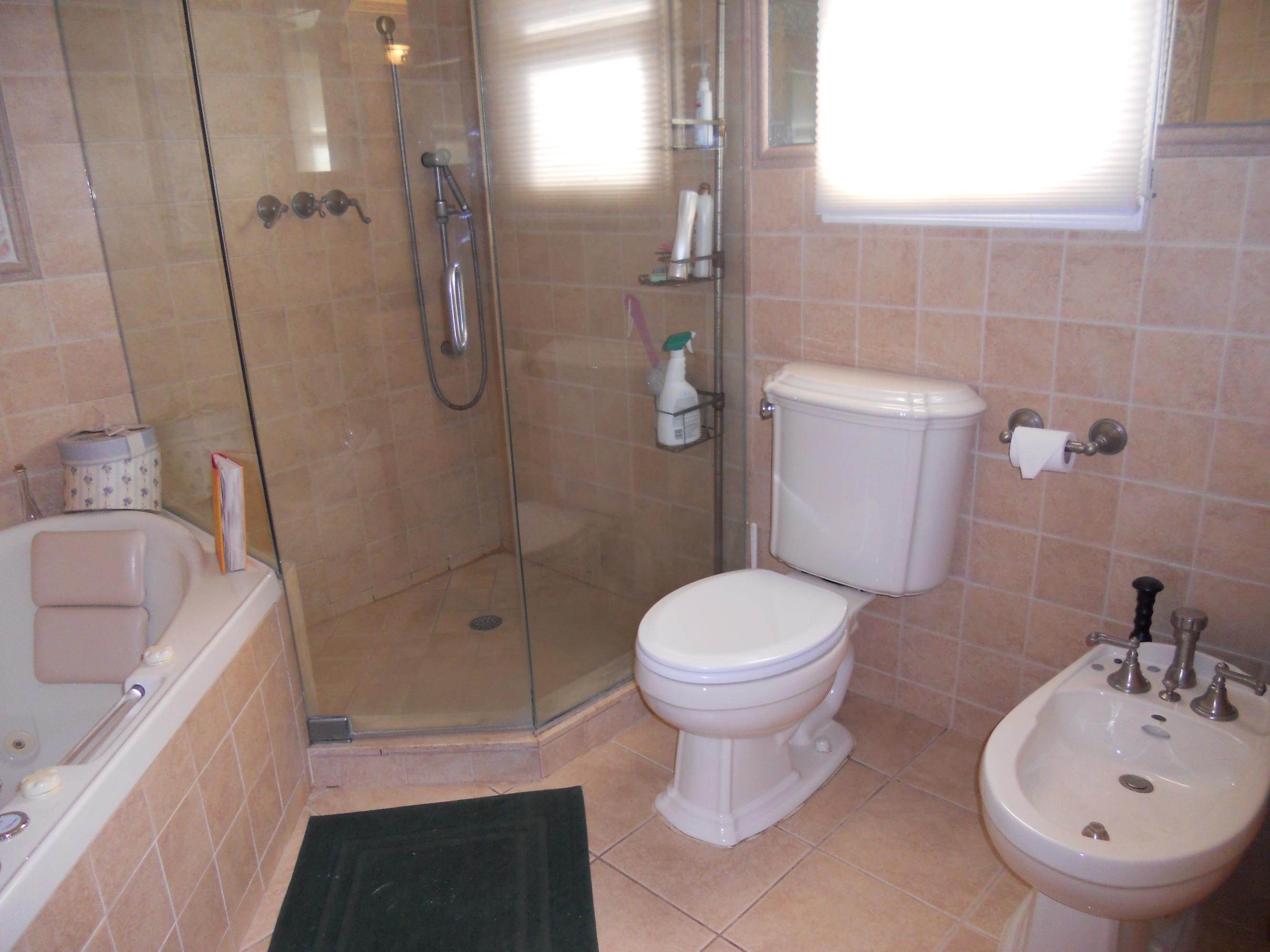 269 Northwest 64th Street Boca Raton, FL 33487 - Photo 20 of 30 Master Bath (3)