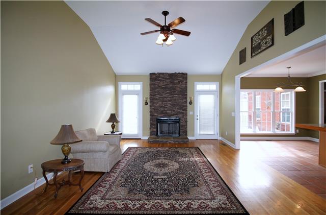 1679 Center Star Road Columbia, TN 38401 - Photo 5 of 20