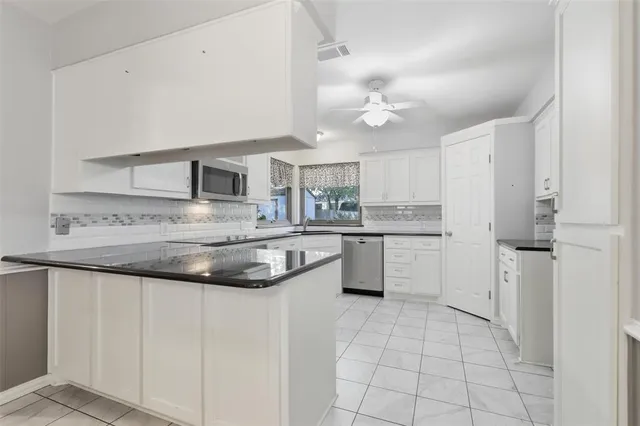 $335,000 | 105 Northeast Alsbury Boulevard, Burleson, TX 76028