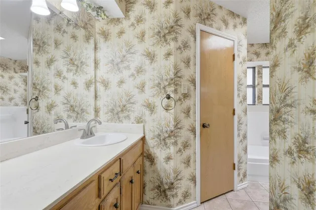 $335,000 | 105 Northeast Alsbury Boulevard, Burleson, TX 76028