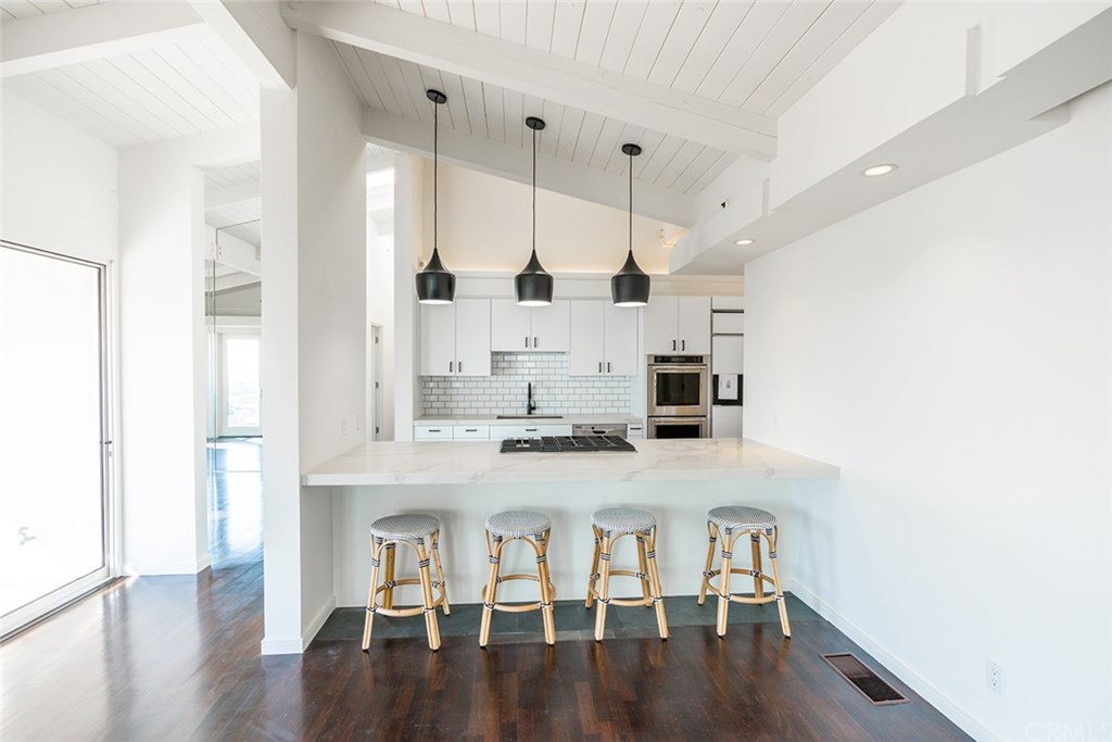 507 Emerald Bay Laguna Beach, CA 92651 - Photo 2 of 11