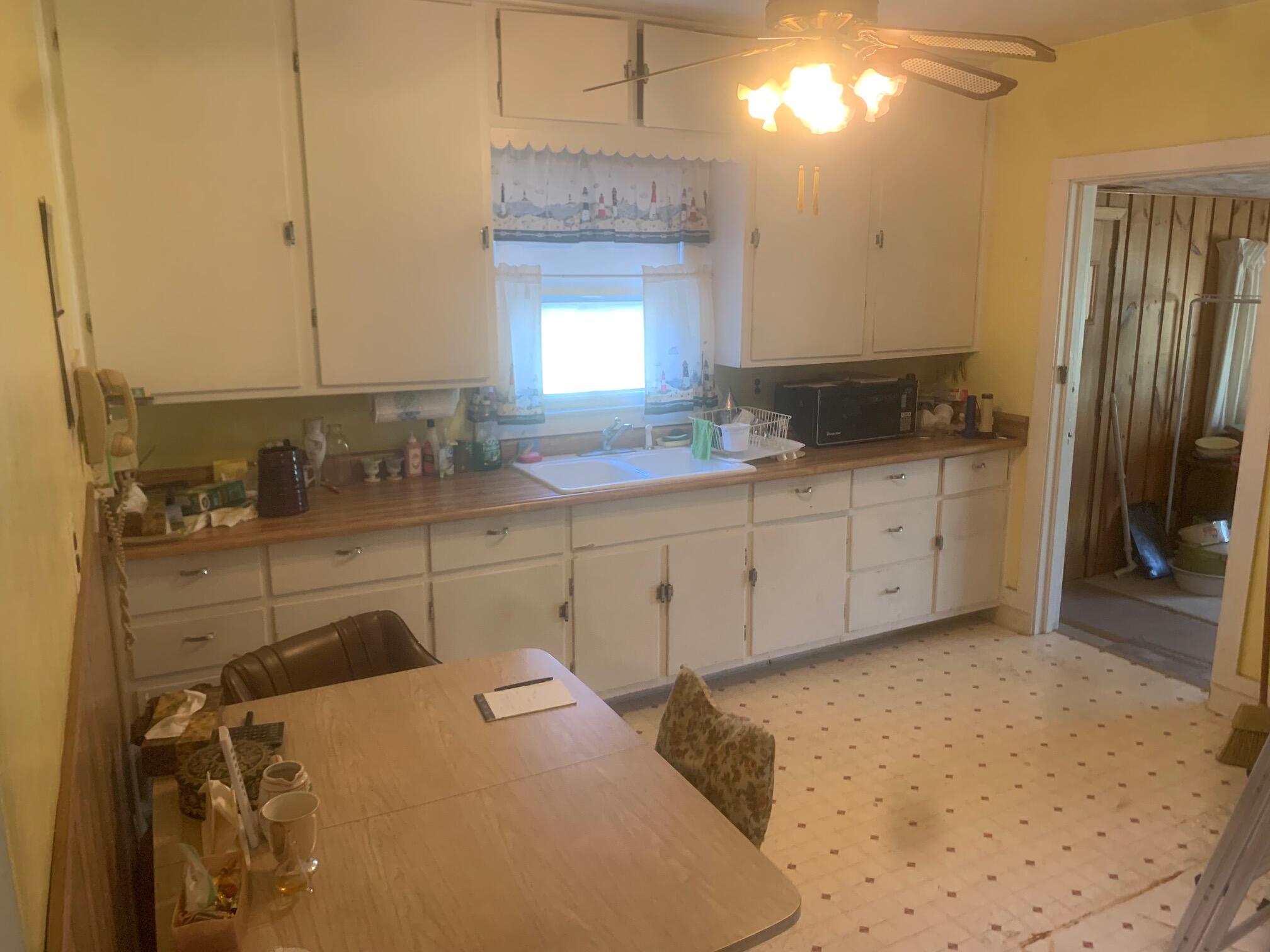 1356 East River Road Muskegon, MI 49445 - Photo 4 of 13 4