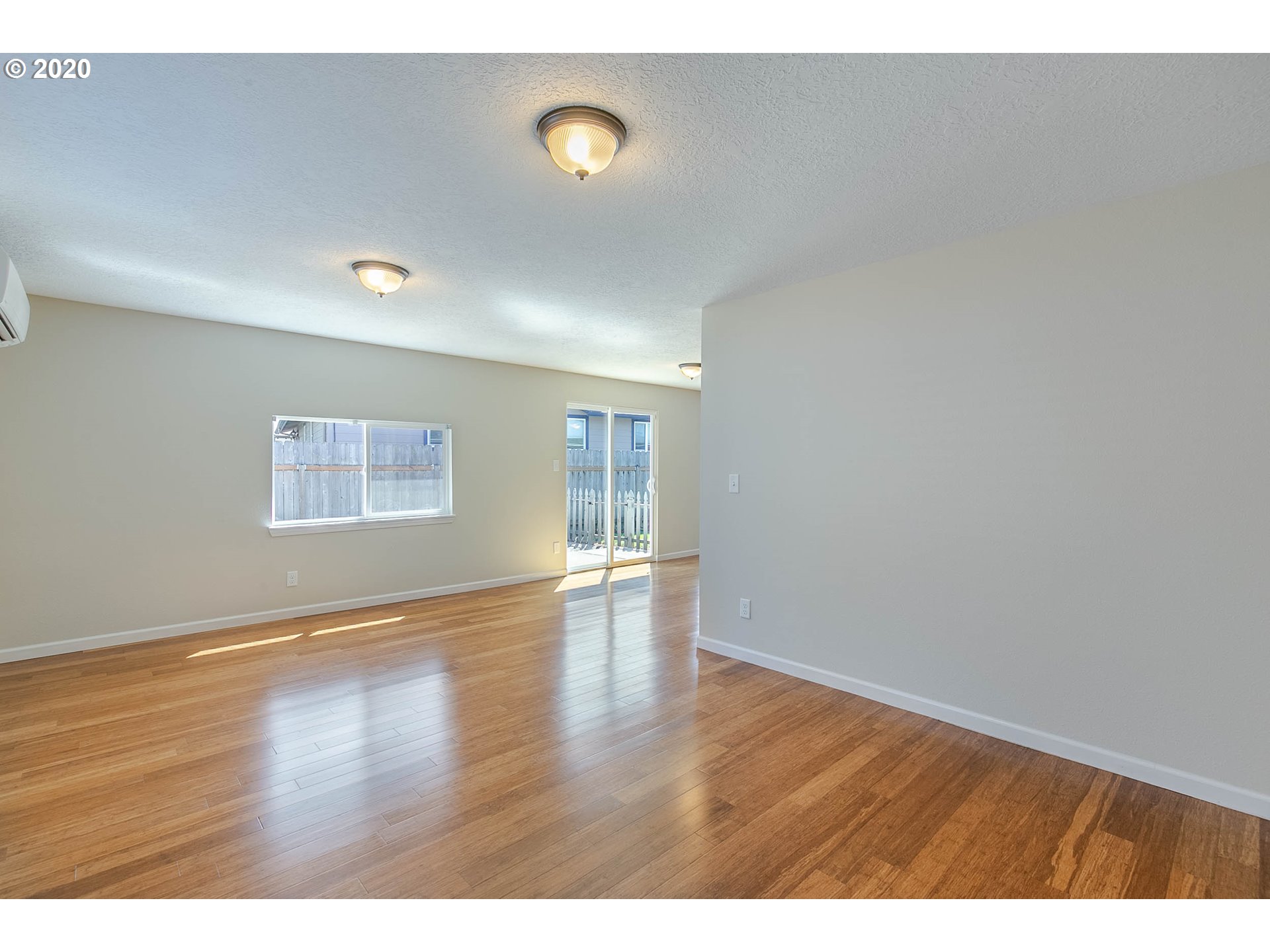 711 52nd Street Springfield, OR 97478 - Photo 12 of 32