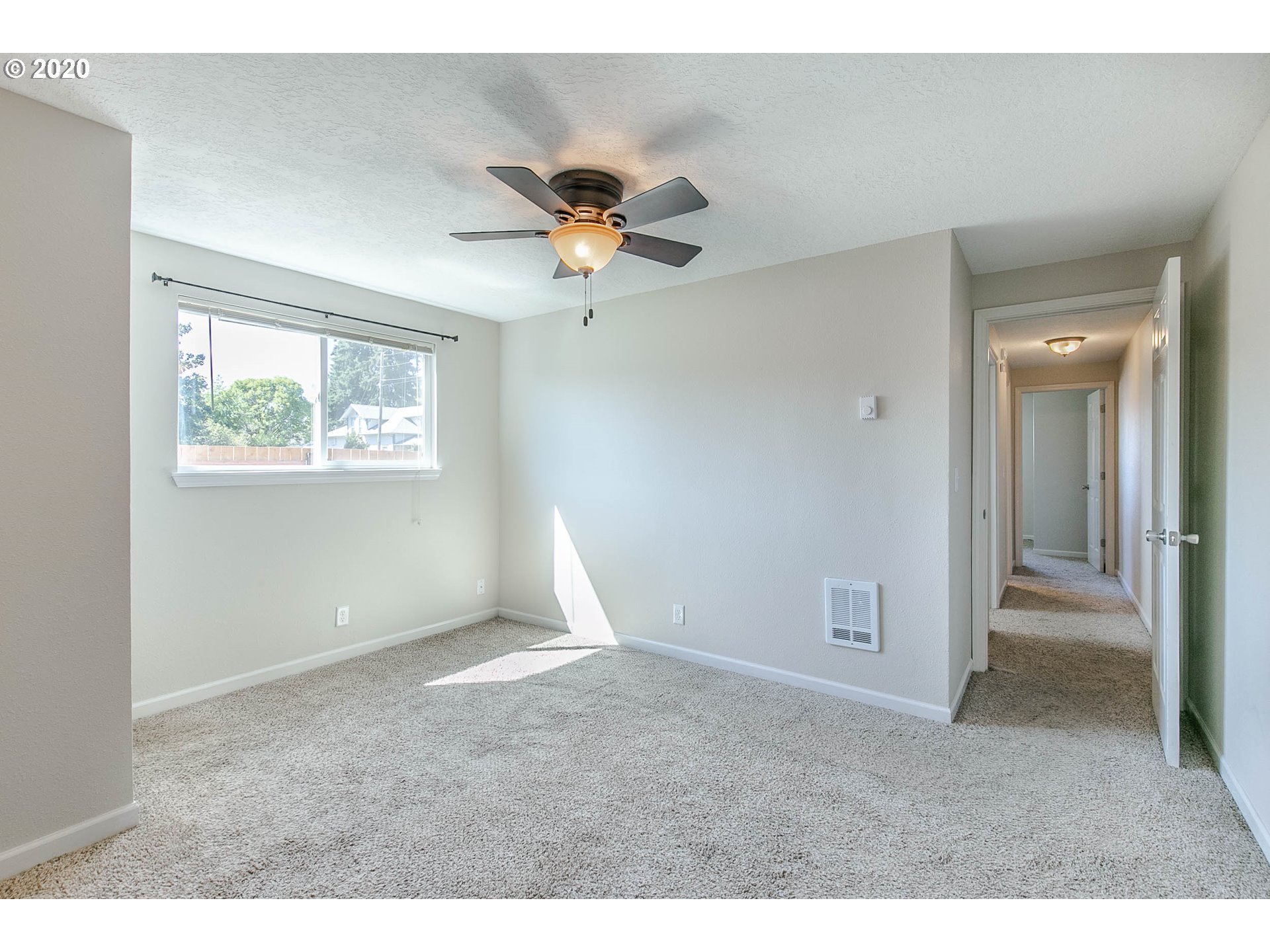 711 52nd Street Springfield, OR 97478 - Photo 16 of 32