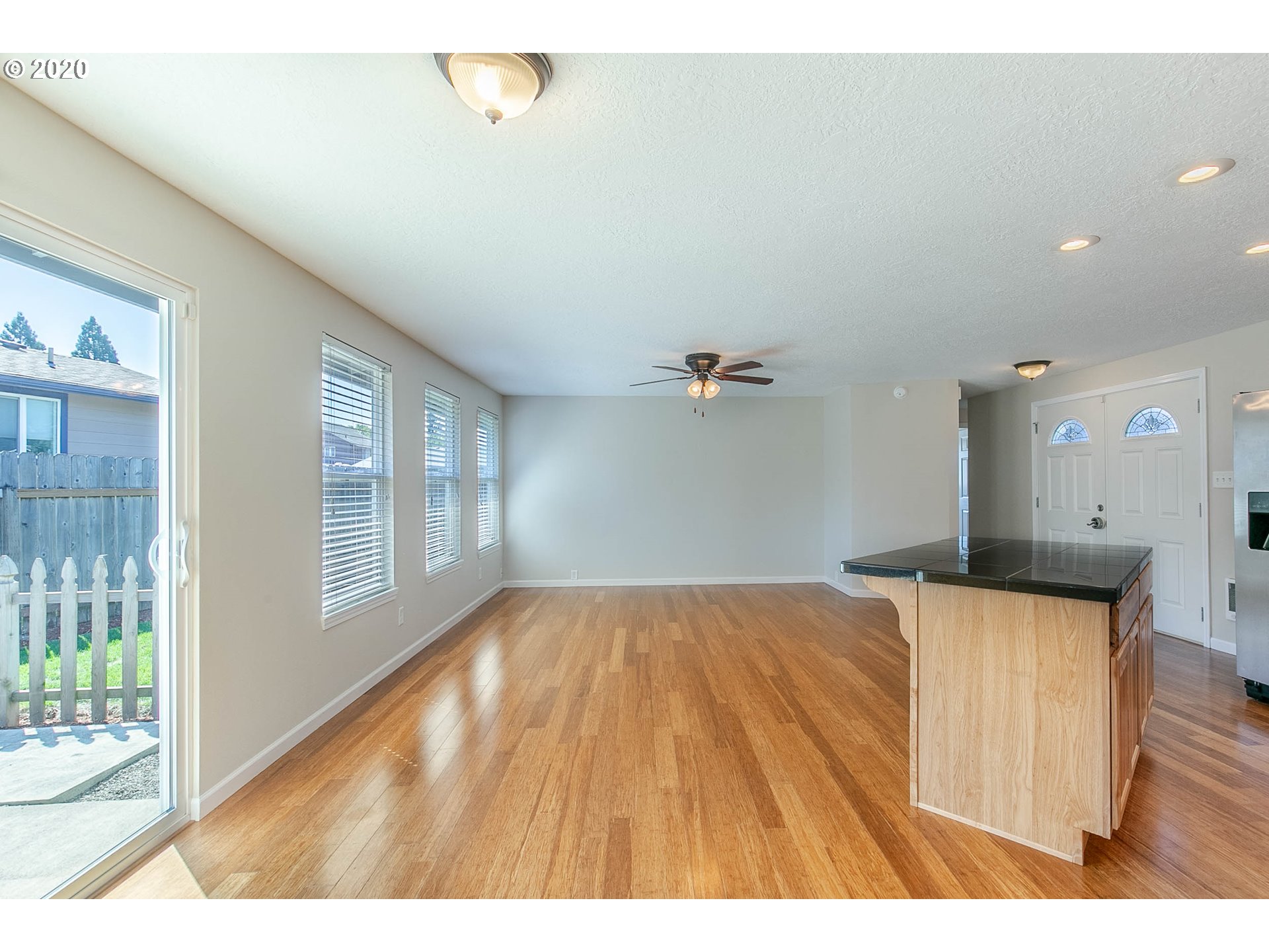 711 52nd Street Springfield, OR 97478 - Photo 10 of 32