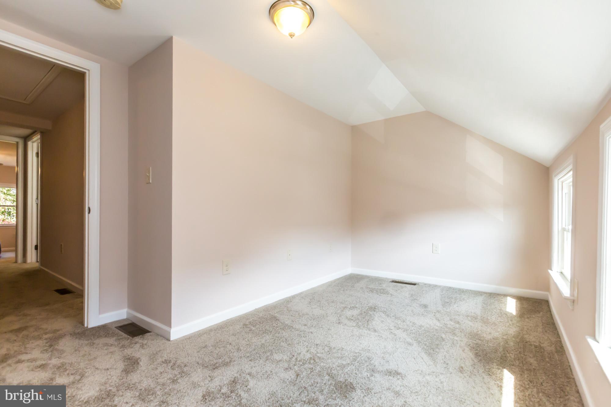 515 Poplar Street Lancaster, PA 17603 - Photo 23 of 36