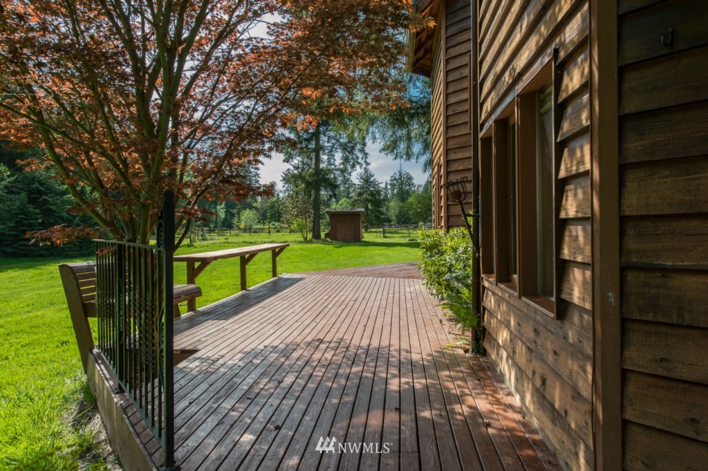 26425 Wax Orchard Road Southwest Vashon, WA 98070 - Photo 5 of 22 Gallery Image 5