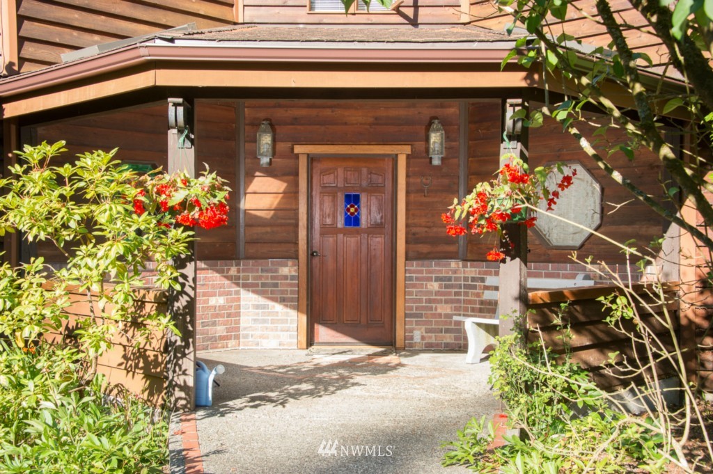 26425 Wax Orchard Road Southwest Vashon, WA 98070 - Photo 7 of 22 Gallery Image 7