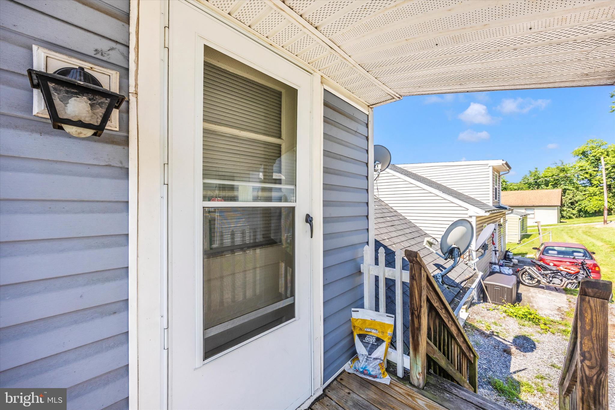 214 Jackson Street Hancock, MD 21750 - Photo 24 of 40 a view of stairs