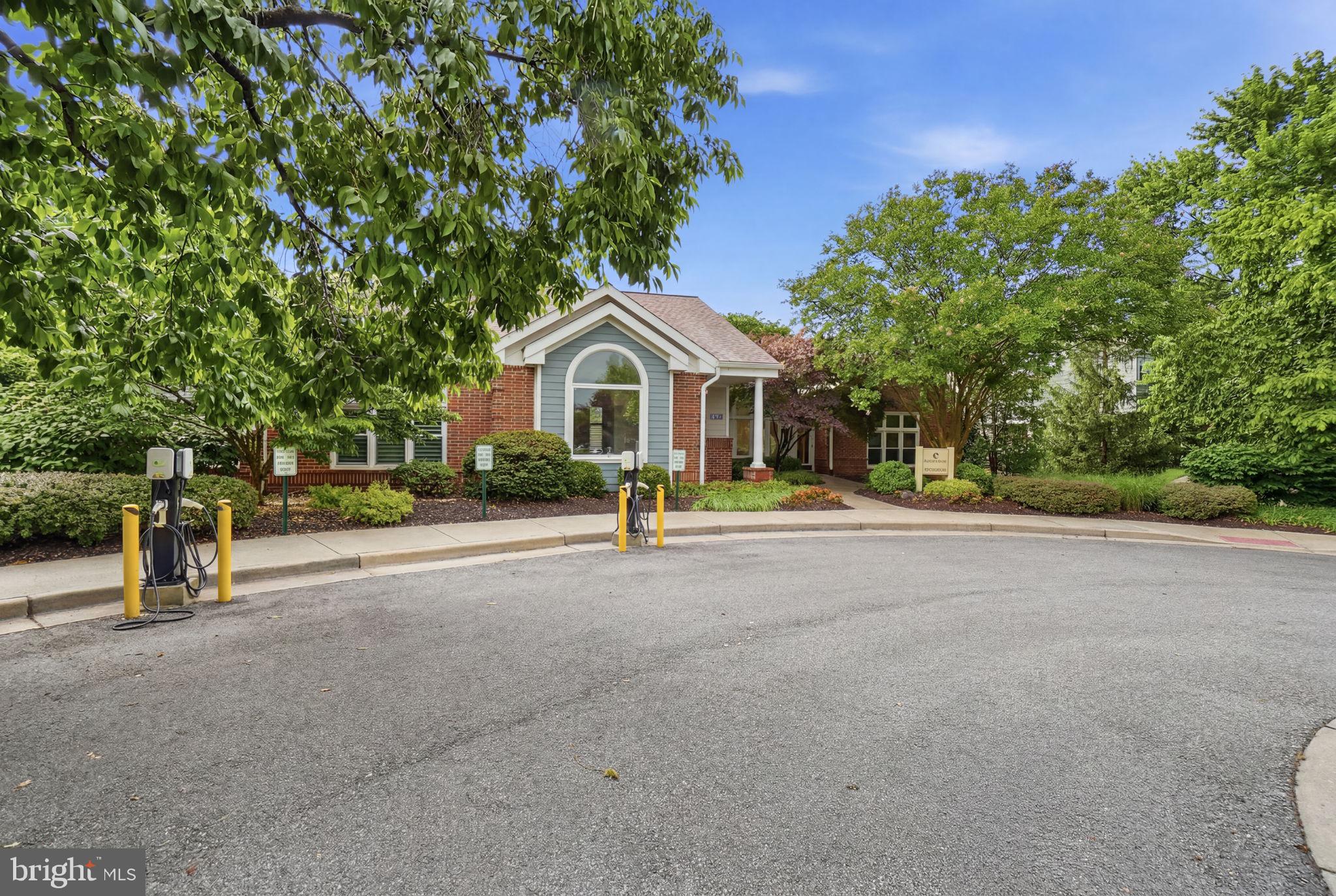 20960 Timber Ridge Terrace, Unit 303 Ashburn, VA 20147 - Photo 24 of 32