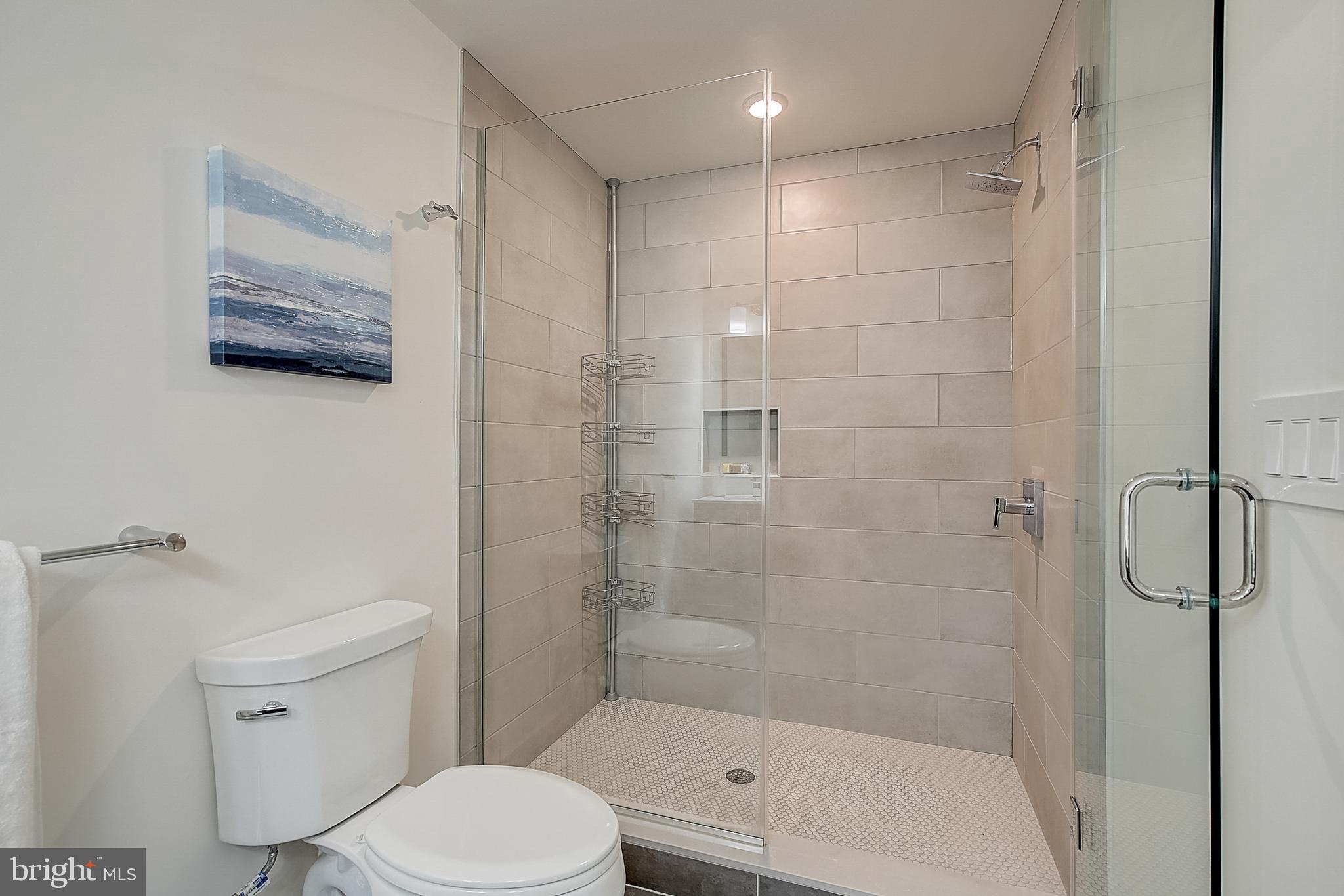 1832 East Huntingdon Street, Unit 1 Philadelphia, PA 19125 - Photo 24 of 36