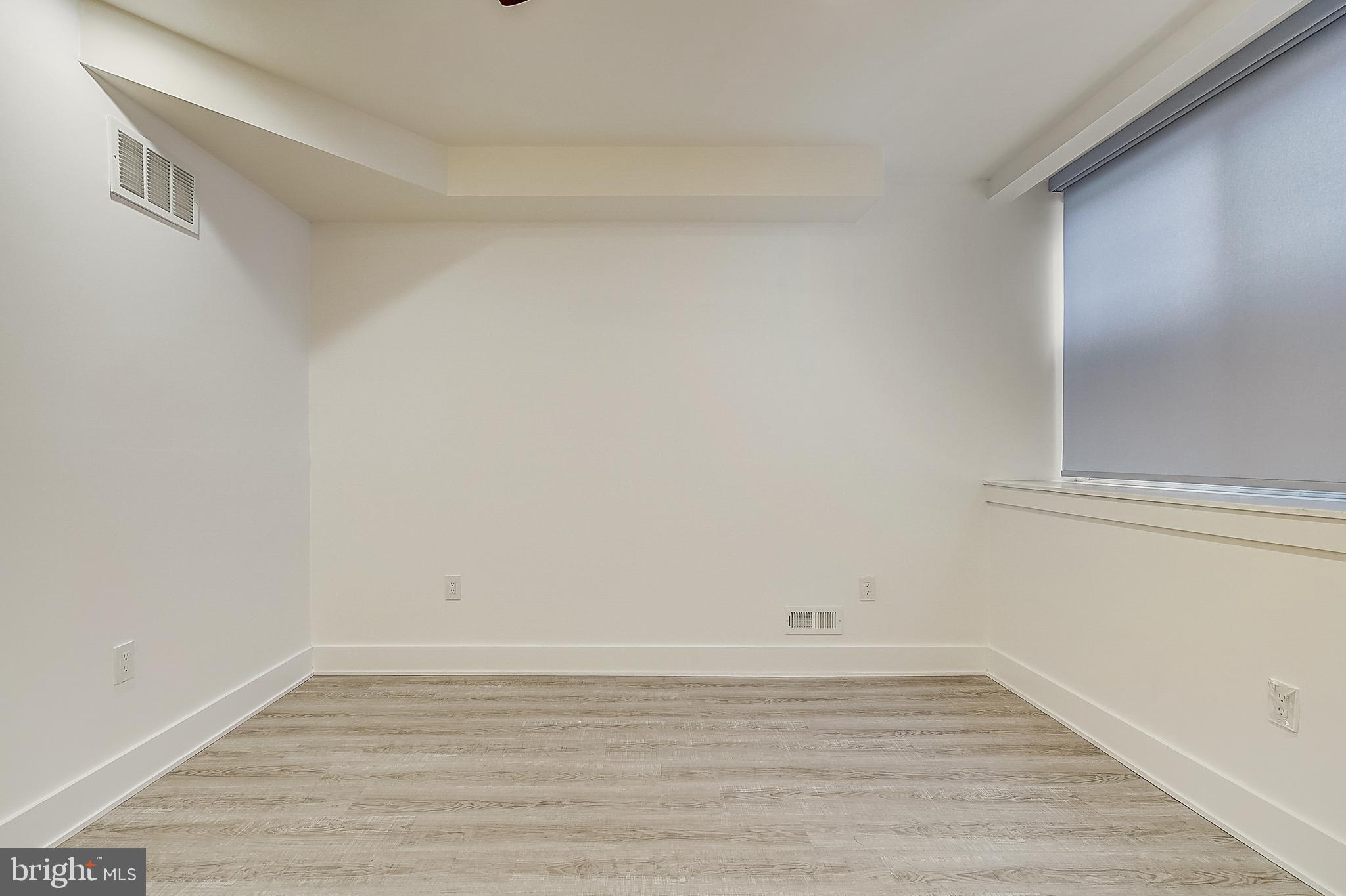 1832 East Huntingdon Street, Unit 1 Philadelphia, PA 19125 - Photo 27 of 36