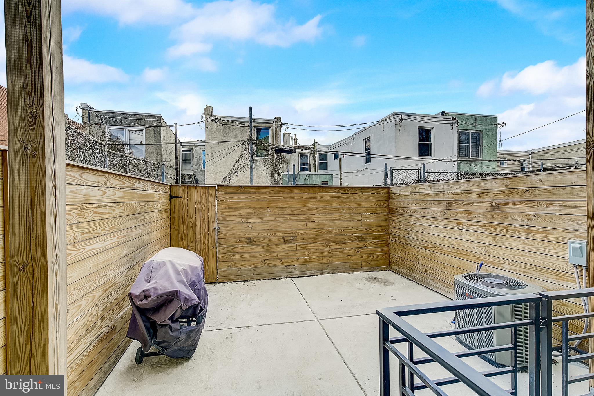 1832 East Huntingdon Street, Unit 1 Philadelphia, PA 19125 - Photo 30 of 36