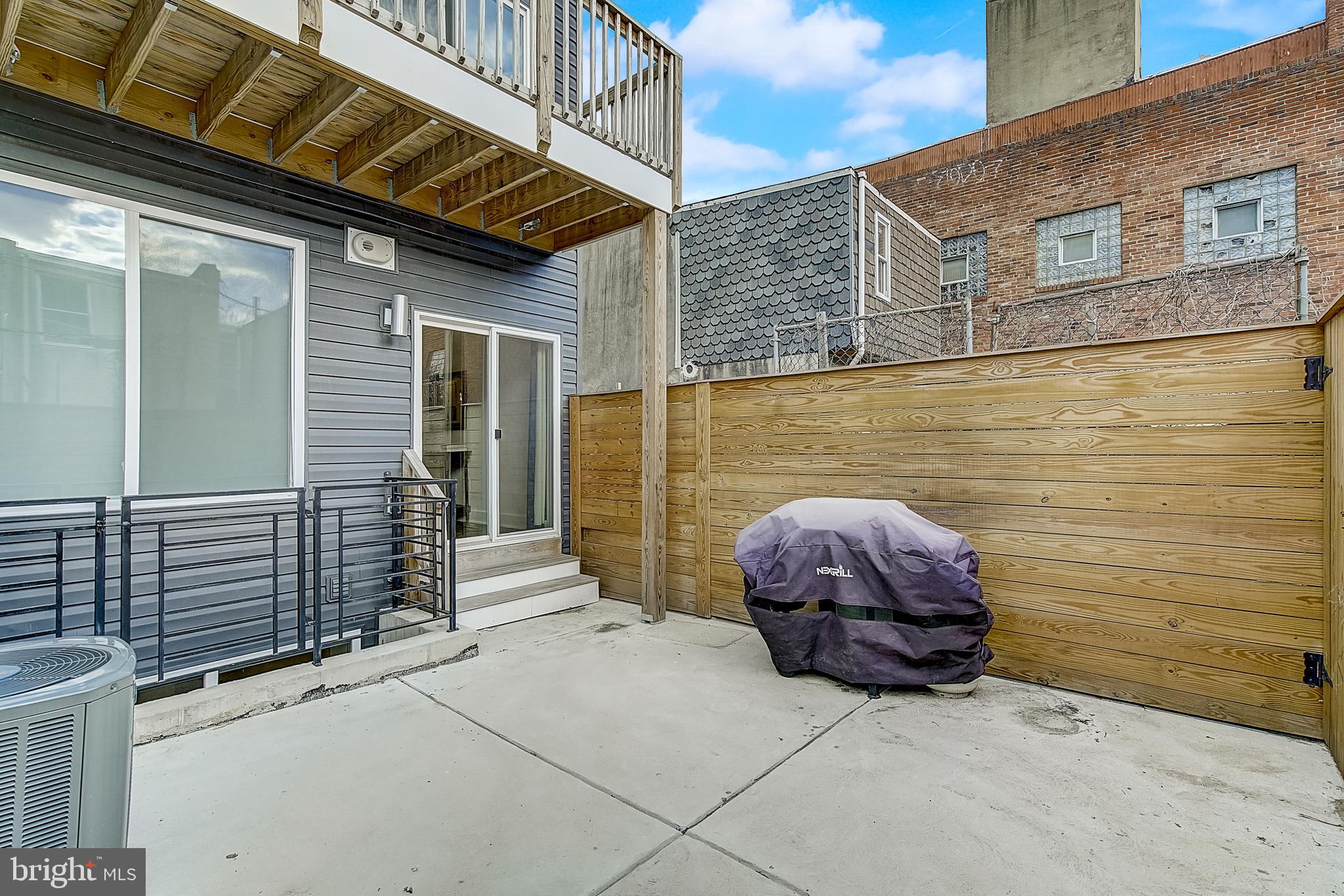 1832 East Huntingdon Street, Unit 1 Philadelphia, PA 19125 - Photo 31 of 36