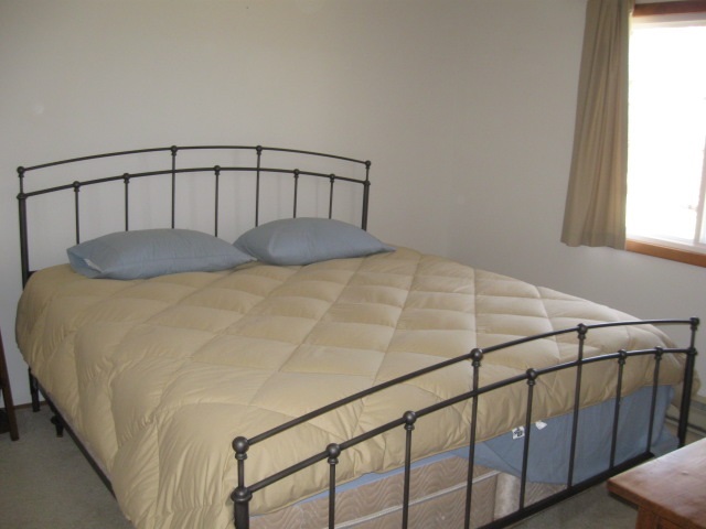4222 North Flint Road Roscommon, MI 48653 - Photo 5 of 14 50039148-4.JPG