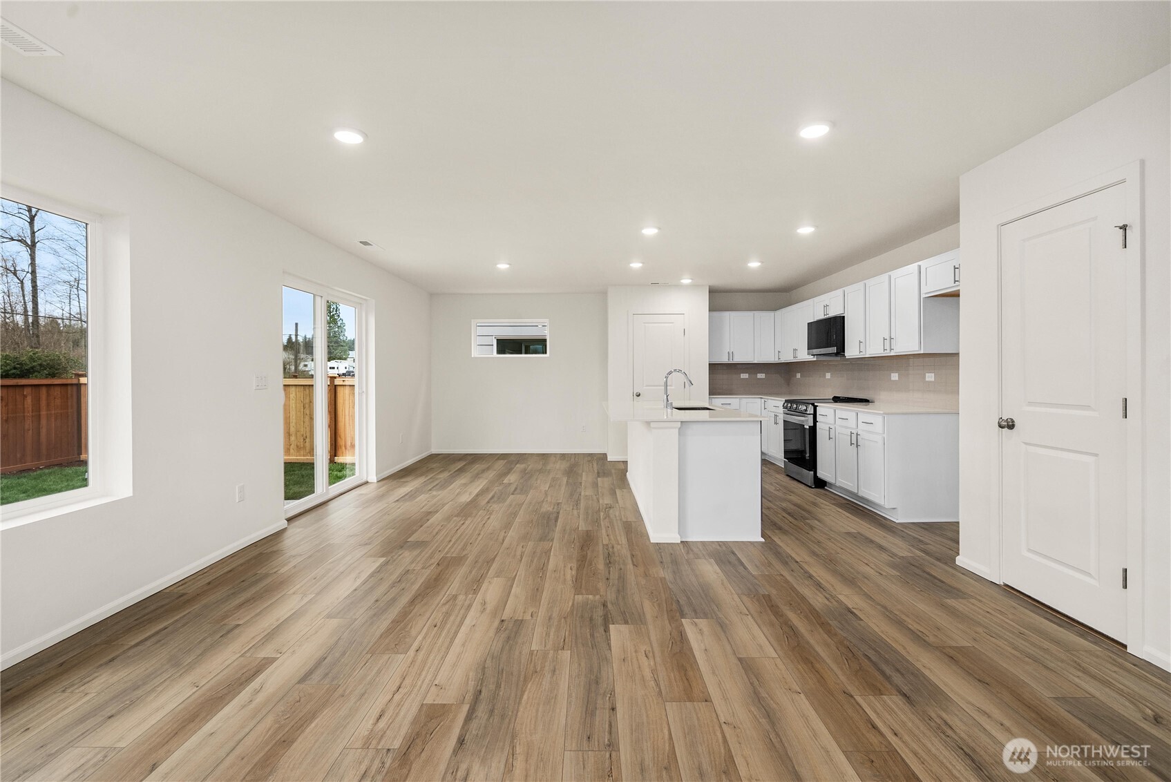 32325 Bryant Road Sultan, WA 98294 - Photo 5 of 38