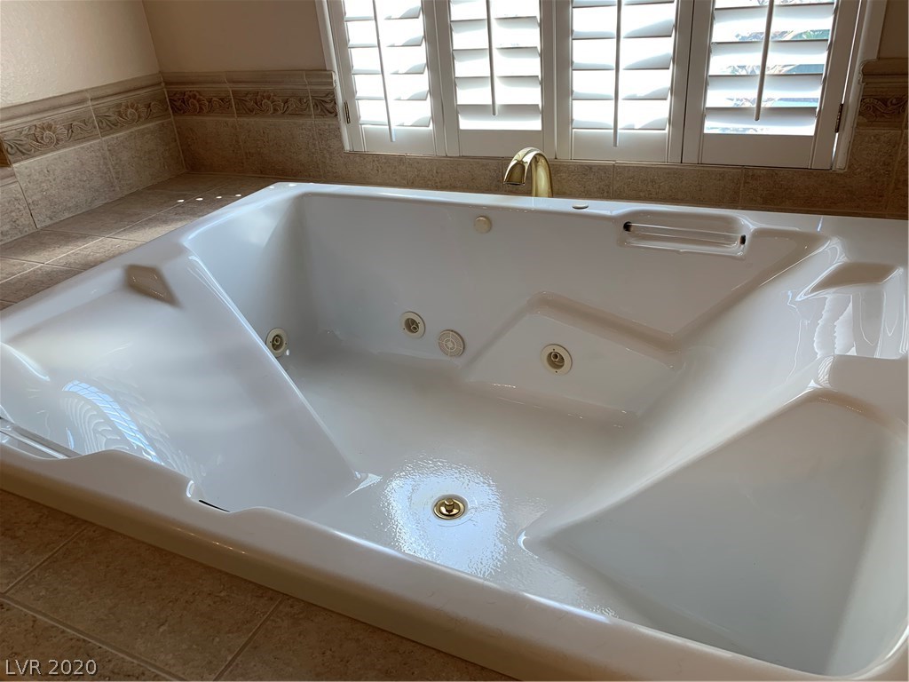 99 Callaway Circle Henderson, NV 89074 - Photo 14 of 25