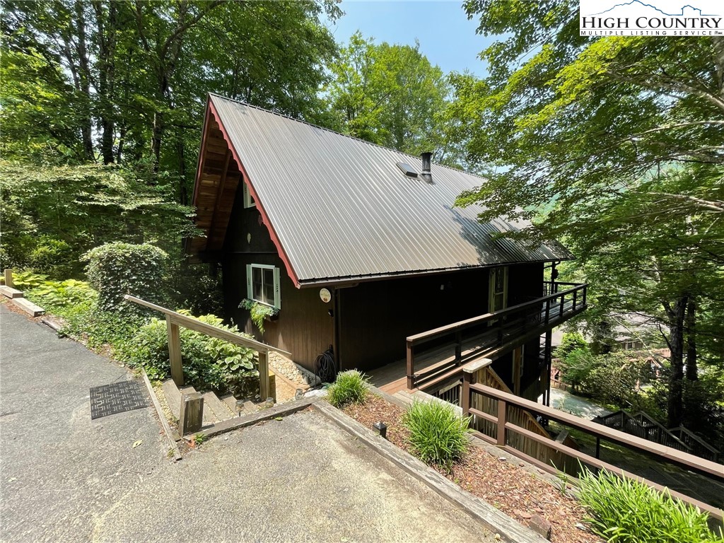249 Laurel Ridge Banner Elk, NC 28604 - Photo 1 of 46 Gallery Image 1