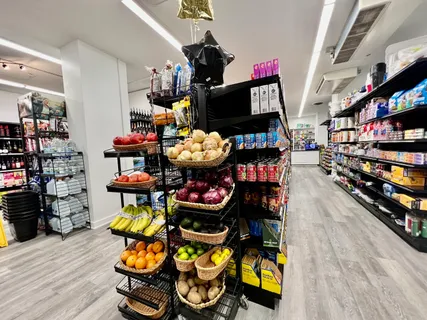 $2,700 | 3950 North Lake Shore Drive, Unit 1429E, Chicago, IL 60613