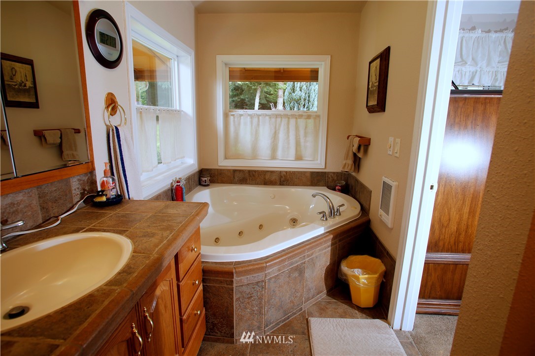 1428 Bear Ridge Road Mossyrock, WA 98564 - Photo 14 of 19 Gallery Image 14