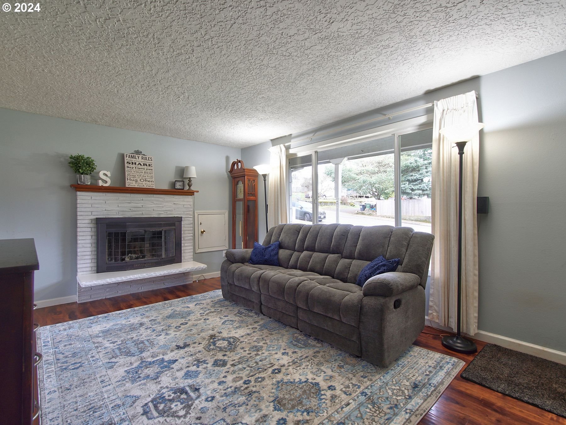 17585 Bluff Road Sandy, OR 97055 - Photo 3 of 15 Gallery Image 3