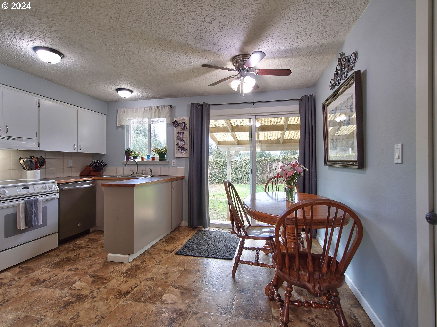 17585 Bluff Road Sandy, OR 97055 - Photo 5 of 15 Gallery Image 5