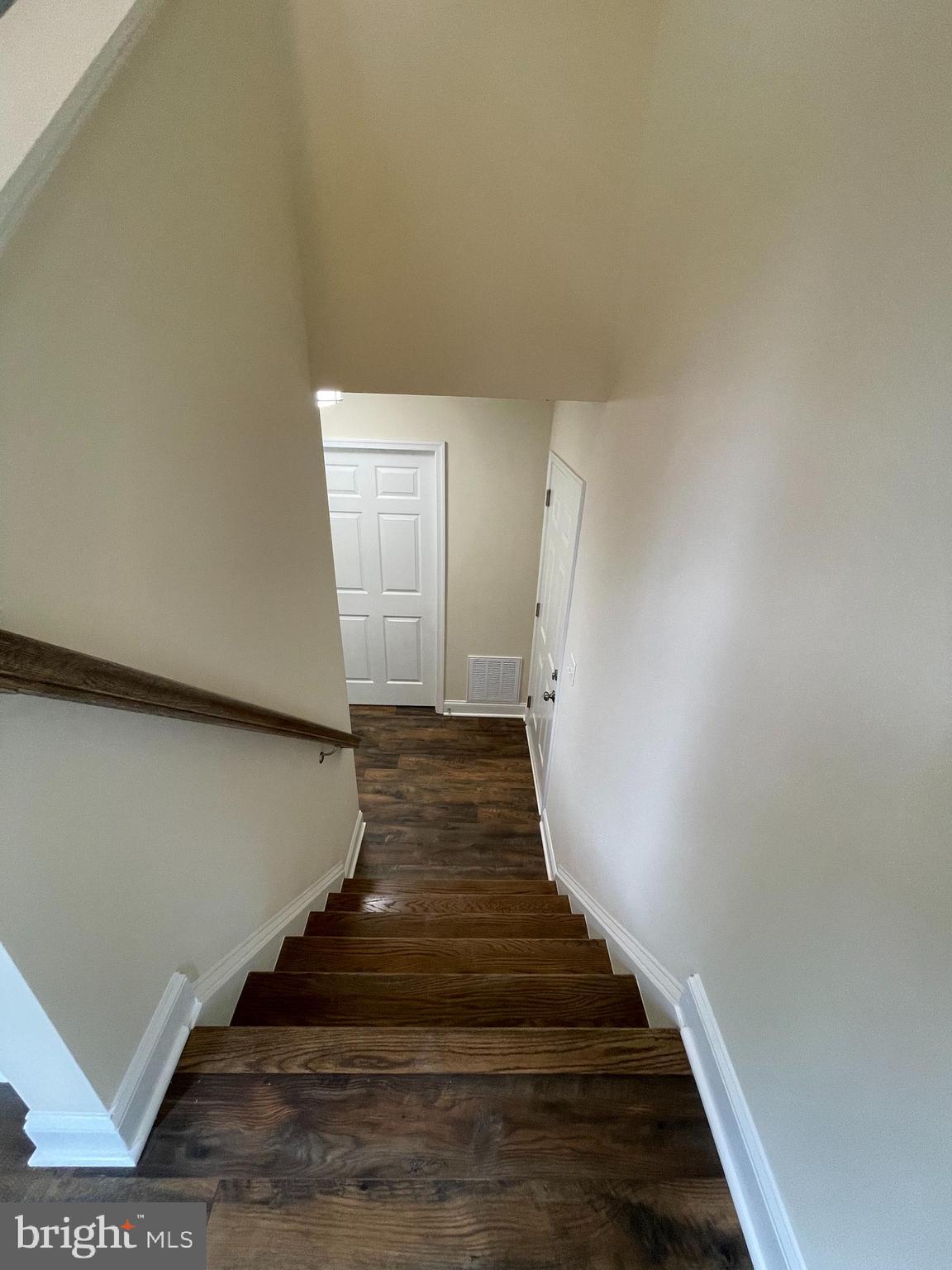 8112 Leland Road Manassas, VA 20111 - Photo 13 of 24 Lets check out the down stairs!