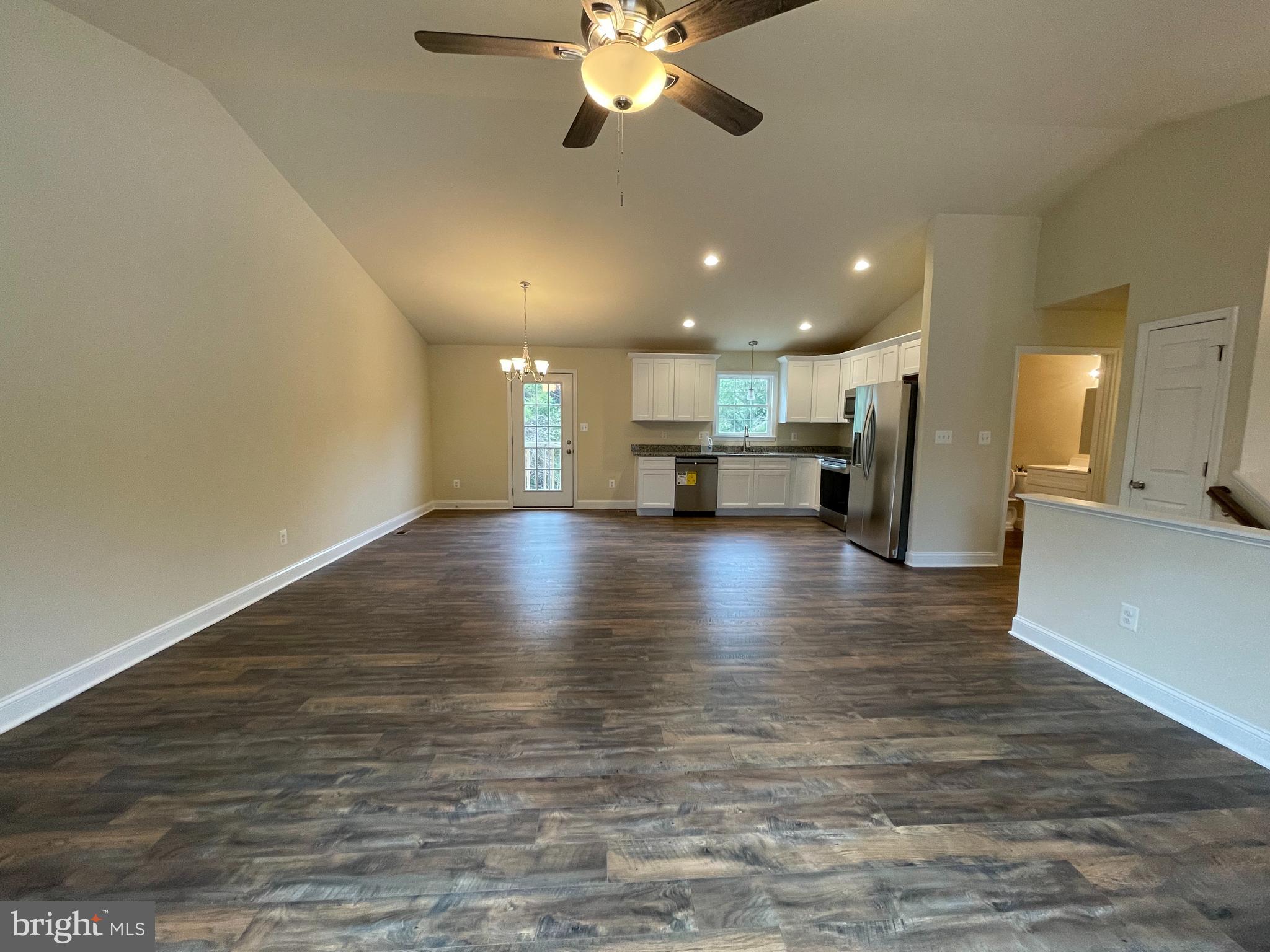 8112 Leland Road Manassas, VA 20111 - Photo 24 of 24 Open floor plan!!!!
