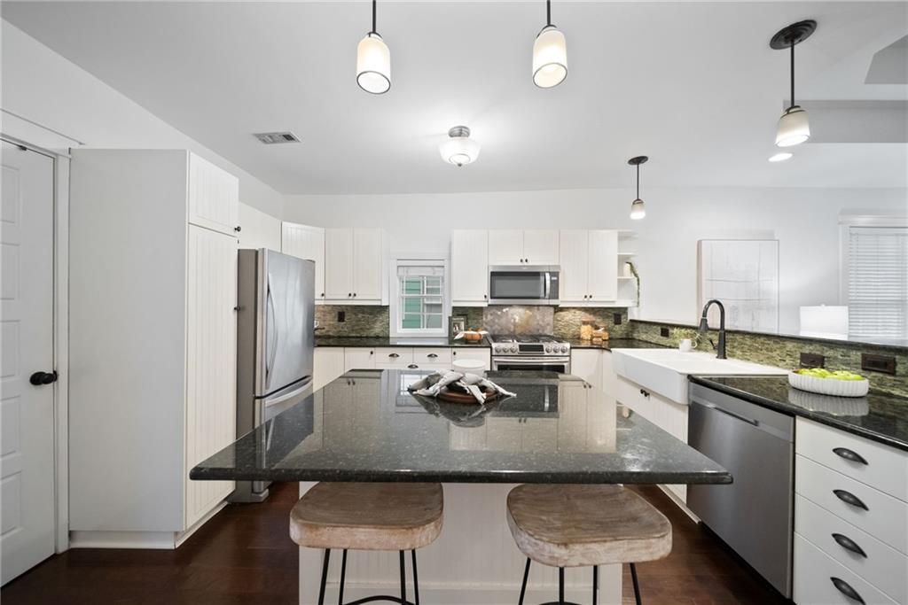 715 Woodson Street Southeast Atlanta, GA 30315 - Photo 7 of 38