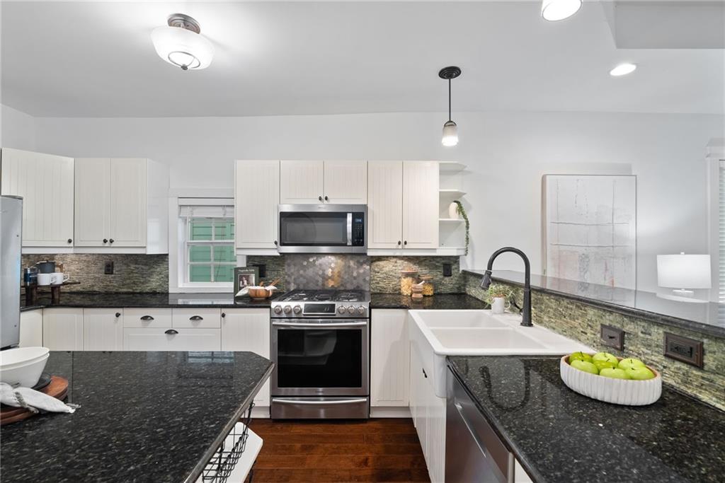 715 Woodson Street Southeast Atlanta, GA 30315 - Photo 9 of 38