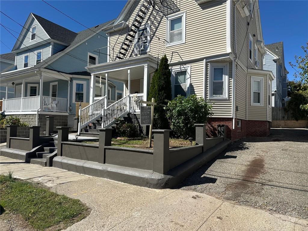 115 Ohio Avenue Providence, RI 02905 - Photo 2 of 35