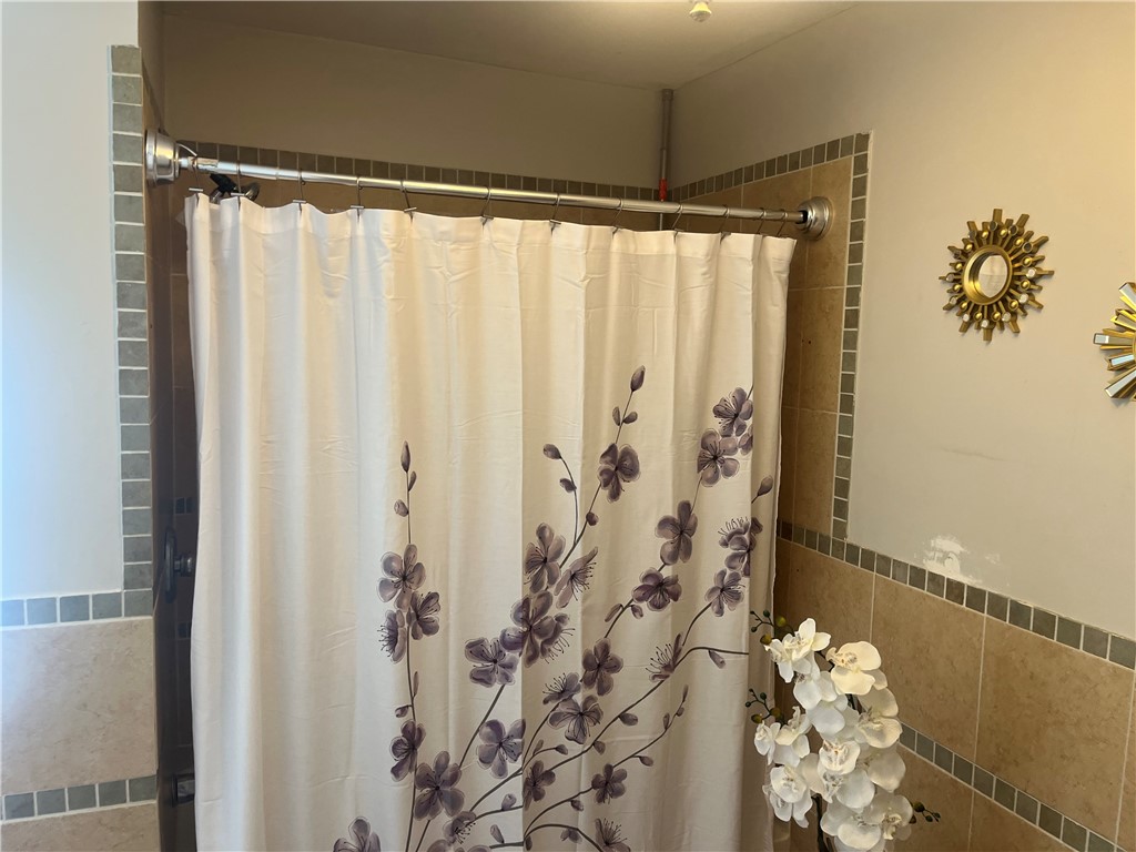 115 Ohio Avenue Providence, RI 02905 - Photo 27 of 35