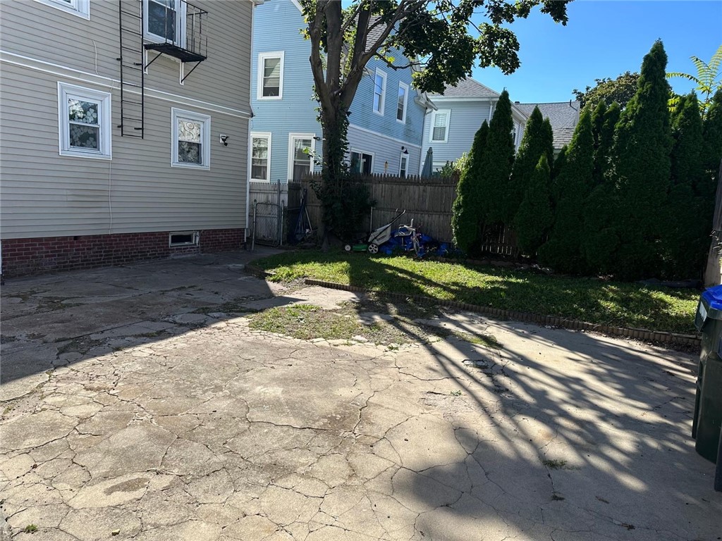 115 Ohio Avenue Providence, RI 02905 - Photo 6 of 35