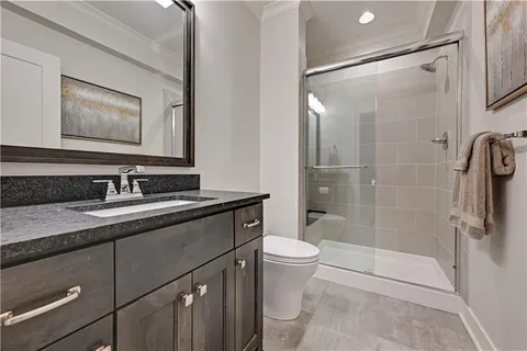 $1,949,000 | 5004 West 70th Street, Prairie Village, KS 66208