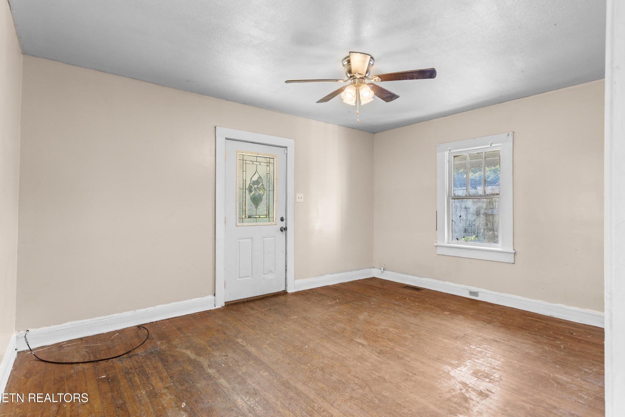 105 Clinton Street Harriman, TN 37748 - Photo 7 of 34 Gallery Image 7