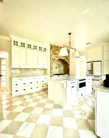 $10,000 | 1086 Winding River Road, Vero Beach, FL 32963