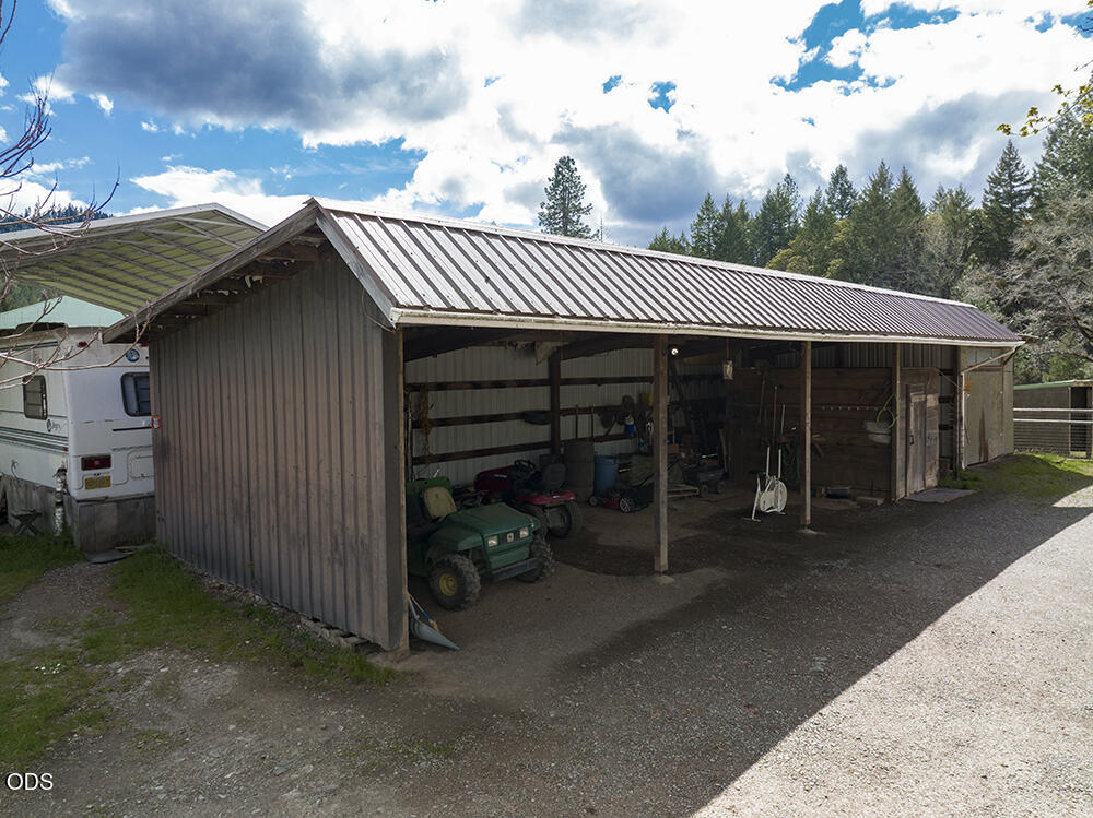 910 Reeves Creek Road Selma, OR 97538 - Photo 34 of 73