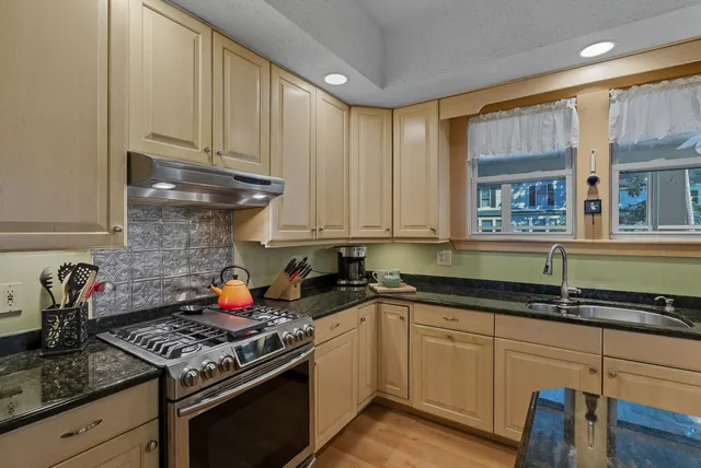 $695,000 | 71 Concord Street, Nashua, NH 03064