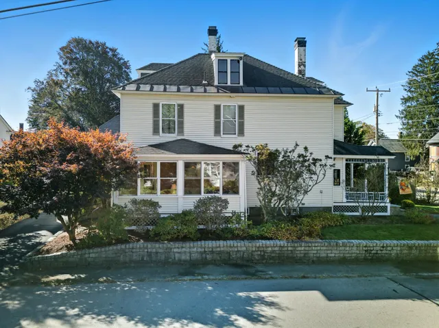 $695,000 | 71 Concord Street, Nashua, NH 03064