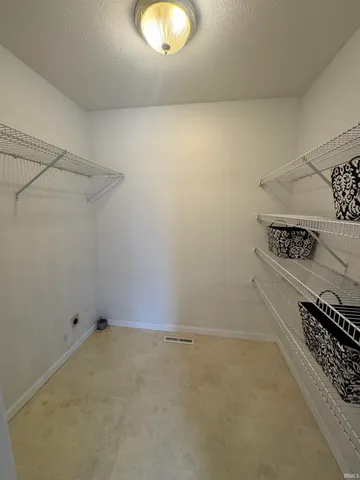 $214,900 | 5155 Sequoia Drive, Newburgh, IN 47630