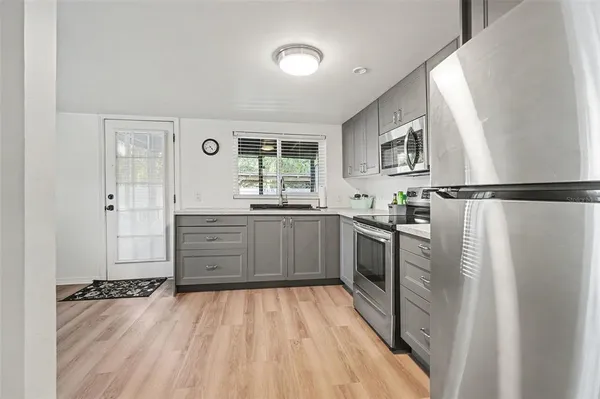 $2,450 | 6305 South MacDill Avenue, Tampa, FL 33611