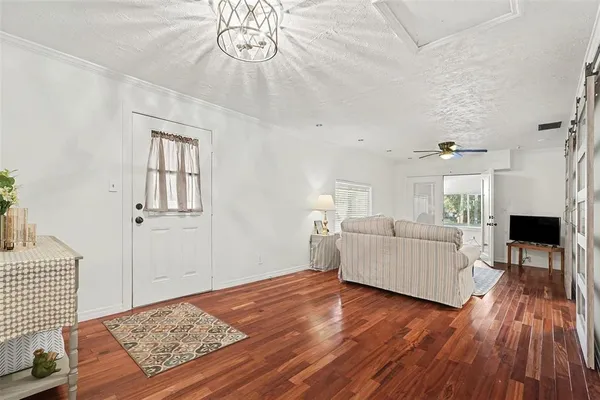 $2,450 | 6305 South MacDill Avenue, Tampa, FL 33611