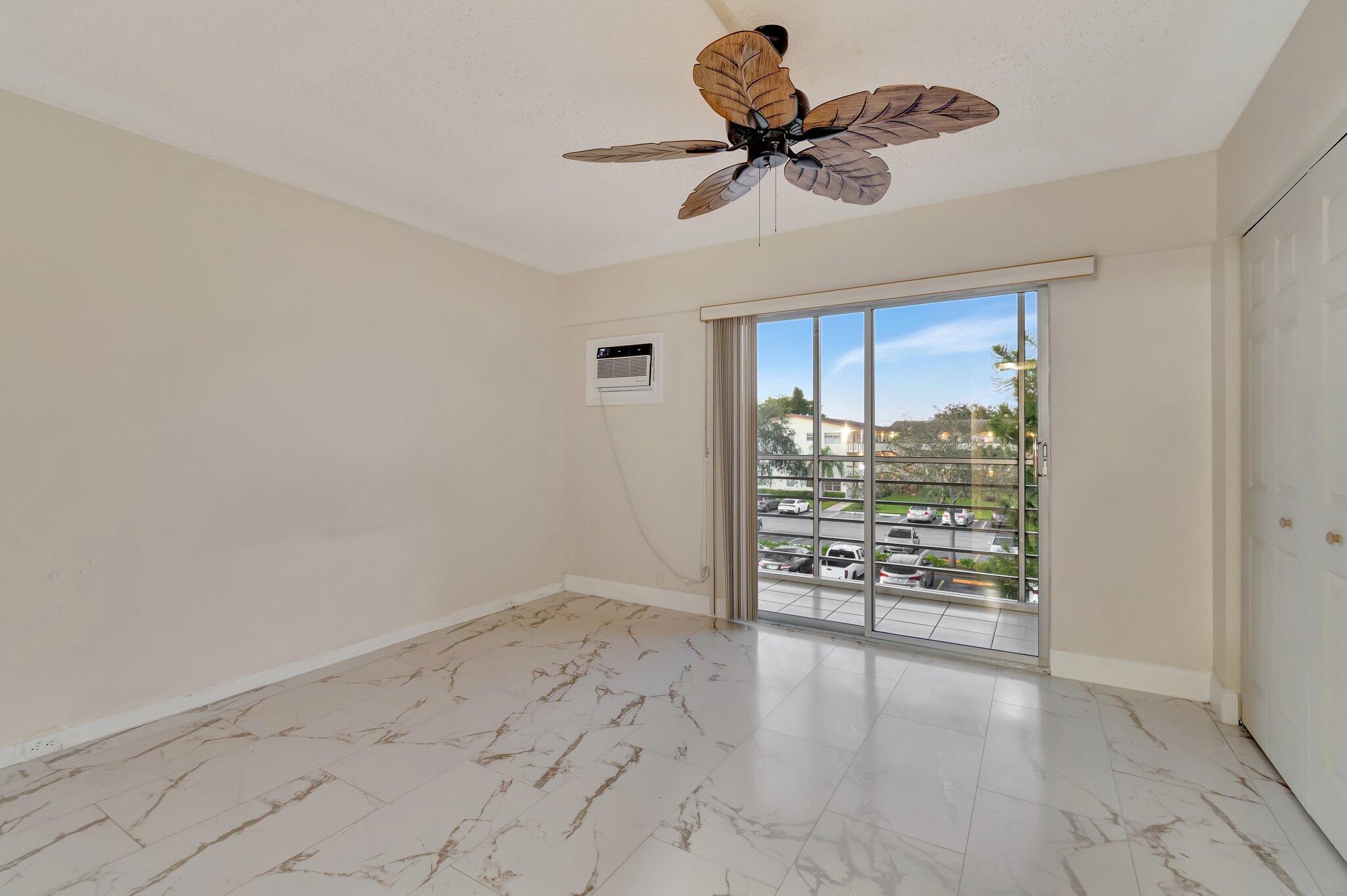 246 Mansfield East Boca Raton, FL 33434 - Photo 11 of 60 24-web-or-mls-DSC_1494