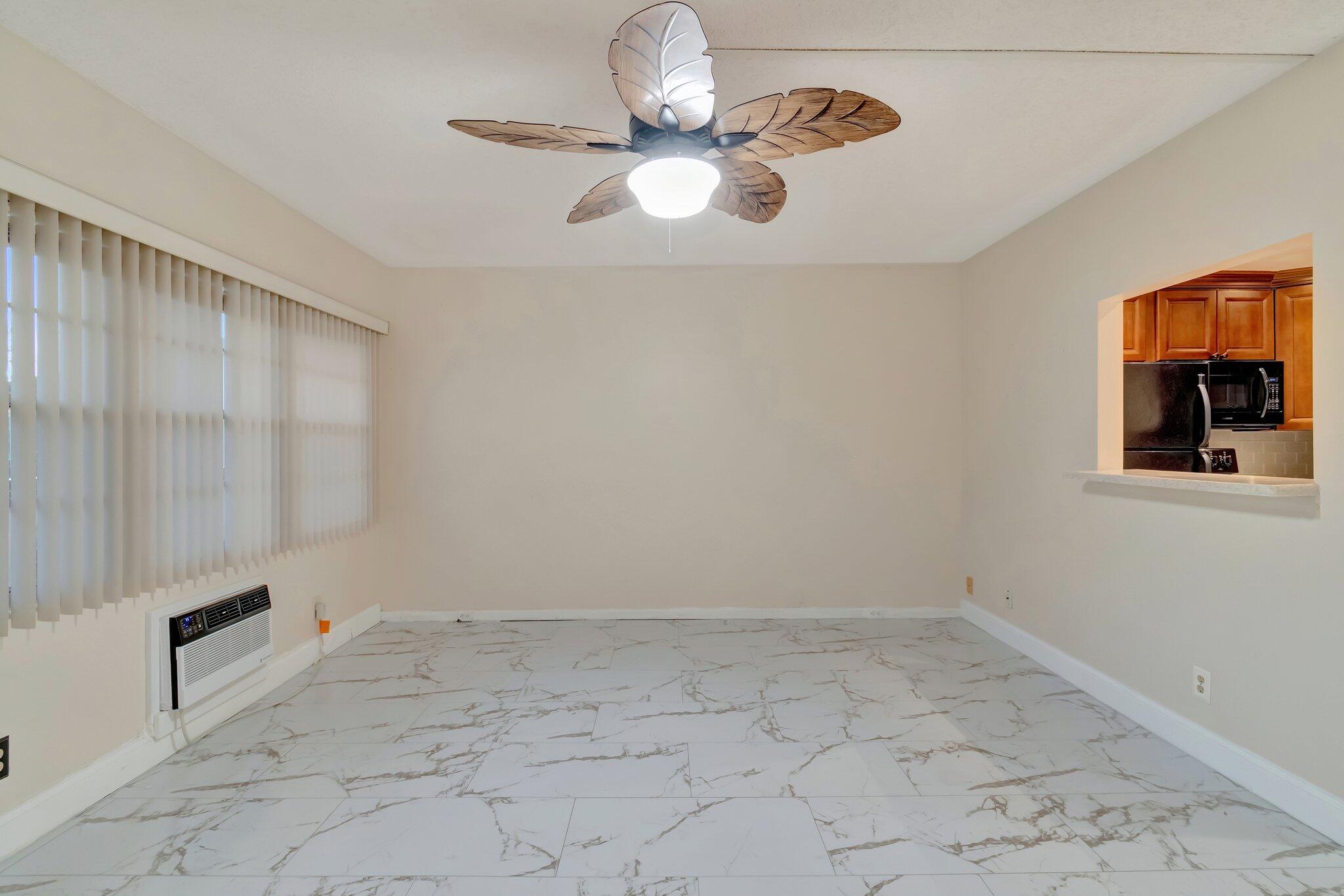 246 Mansfield East Boca Raton, FL 33434 - Photo 6 of 60 16-web-or-mls-DSC_1439