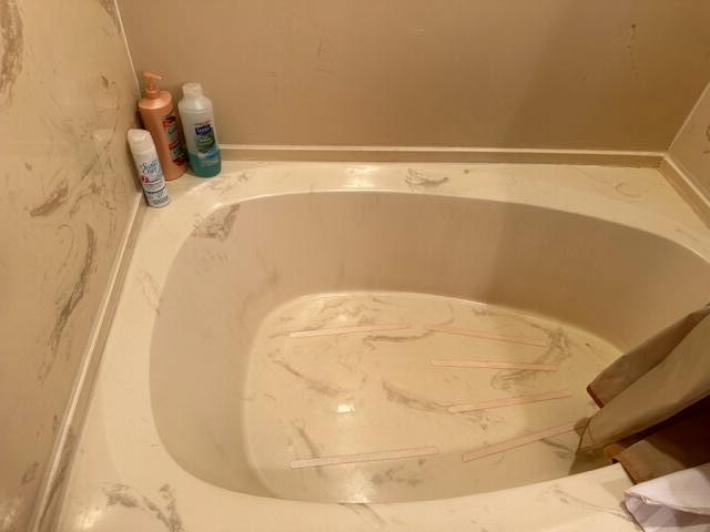 6500 Northwest 2nd Avenue, Unit 512 Boca Raton, FL 33487 - Photo 33 of 41 a bathroom with a bathtub