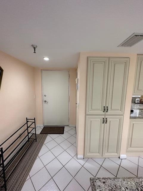 6500 Northwest 2nd Avenue, Unit 512 Boca Raton, FL 33487 - Photo 4 of 41 a view of an empty room