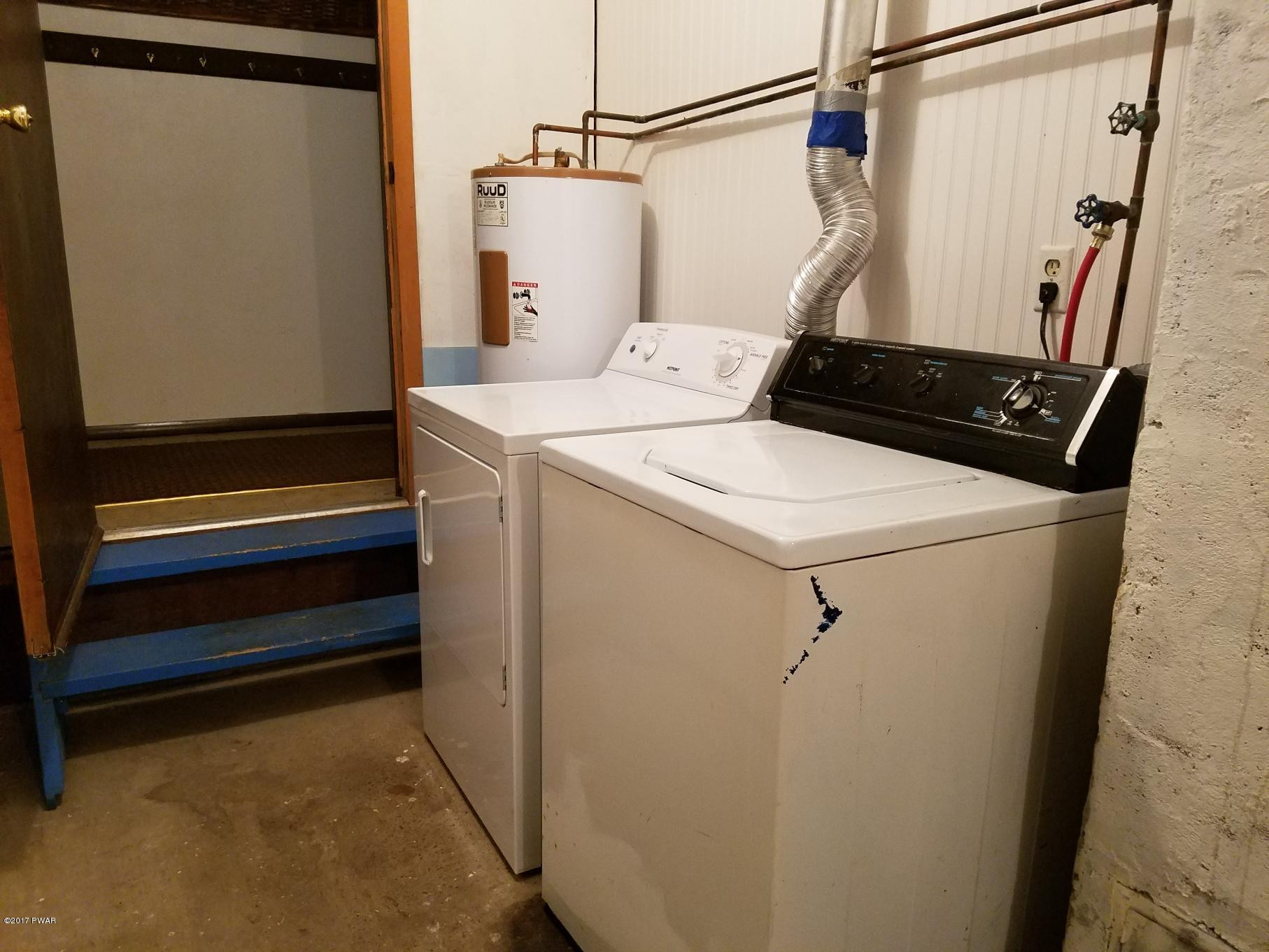 10 Poplar Road Pleasant Mount, PA 18453 - Photo 12 of 14 Laundry room