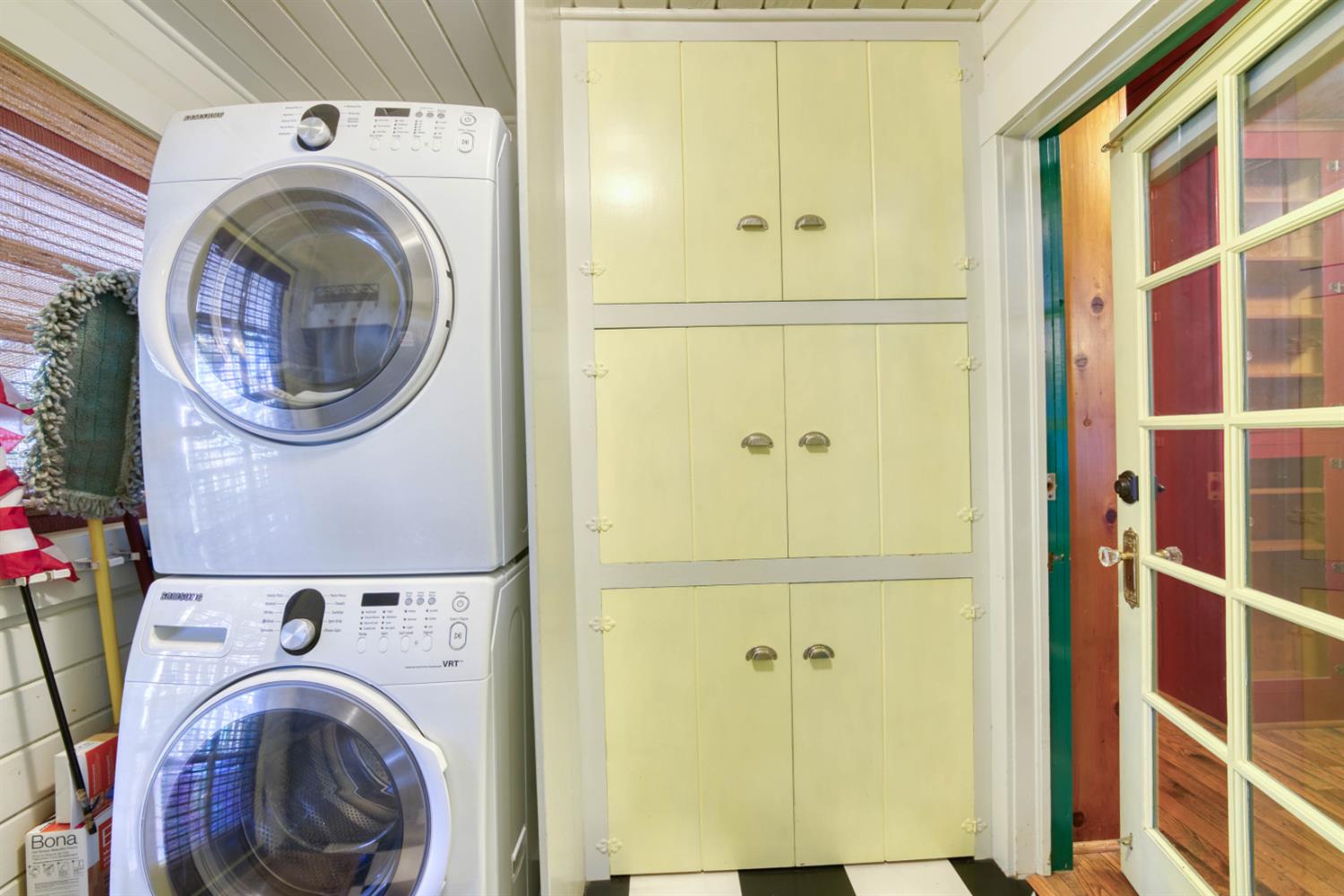 42025 Tollhouse Road Shaver Lake, CA 93664 - Photo 37 of 64 a utility room with dryer and washer